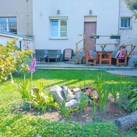 Duplex With Garden Appartement Praag Buitenkant foto