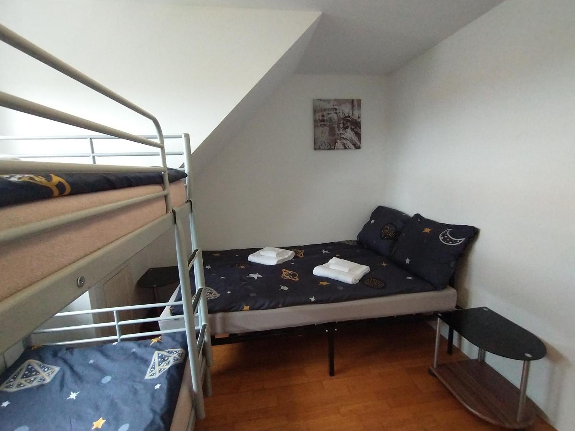 Duplex With Garden Appartement Praag Buitenkant foto