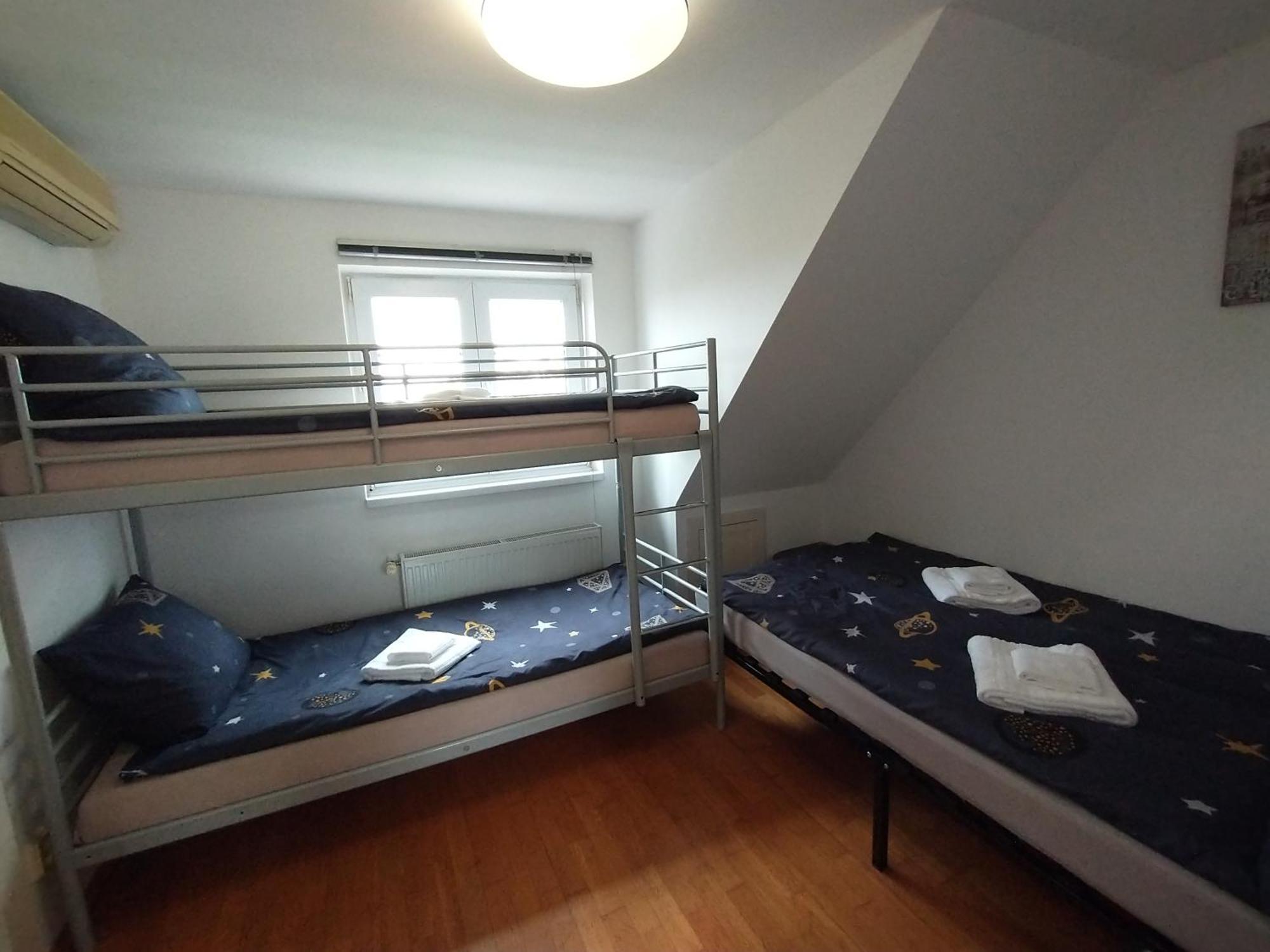 Duplex With Garden Appartement Praag Buitenkant foto