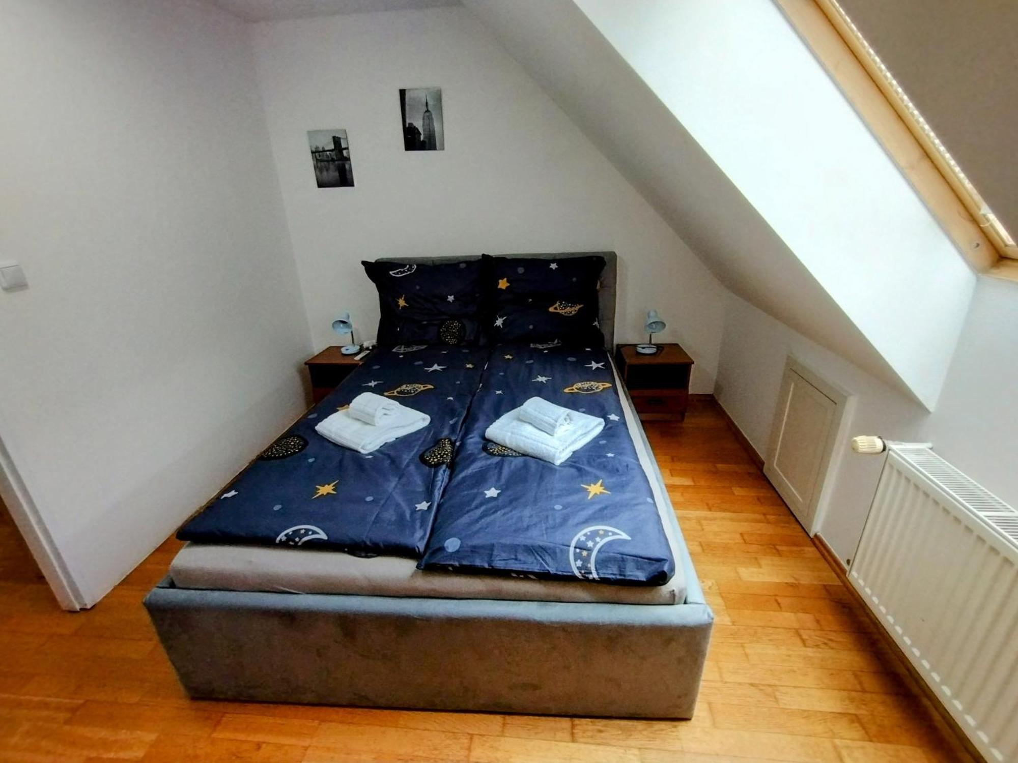 Duplex With Garden Appartement Praag Buitenkant foto