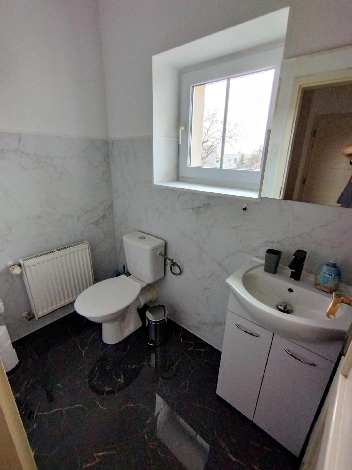 Duplex With Garden Appartement Praag Buitenkant foto